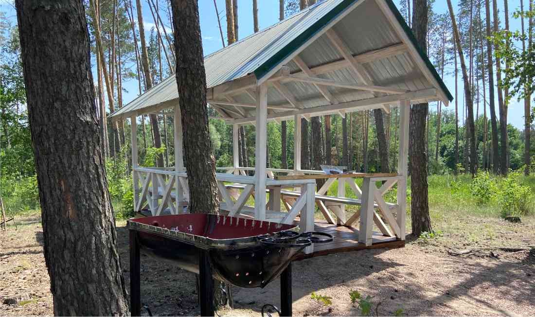 Besedki_lake_house_2